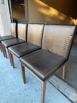 4 dining chairs