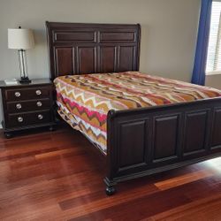 Bedroom Set - Beautiful And Luxurious