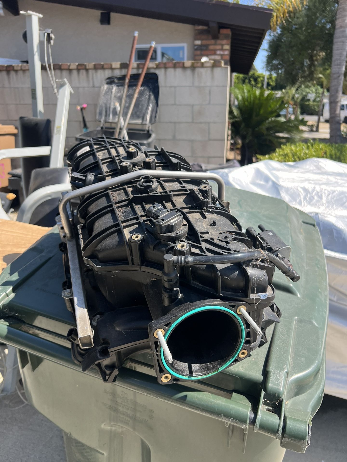 Oem 6.0 Intake