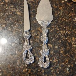Vintage Grape Cake Serving