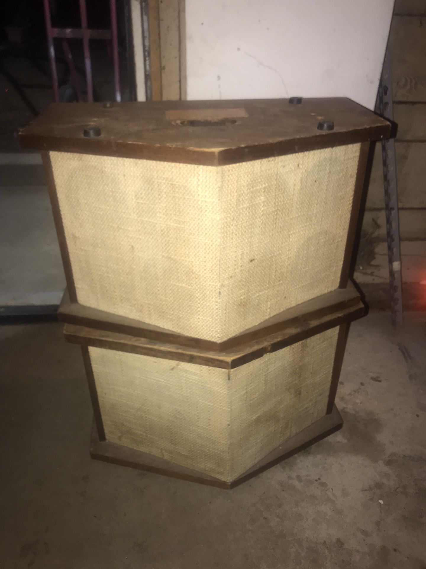 Pair Of Bose 901 Speakers. Working When Stored A Few Months Ago