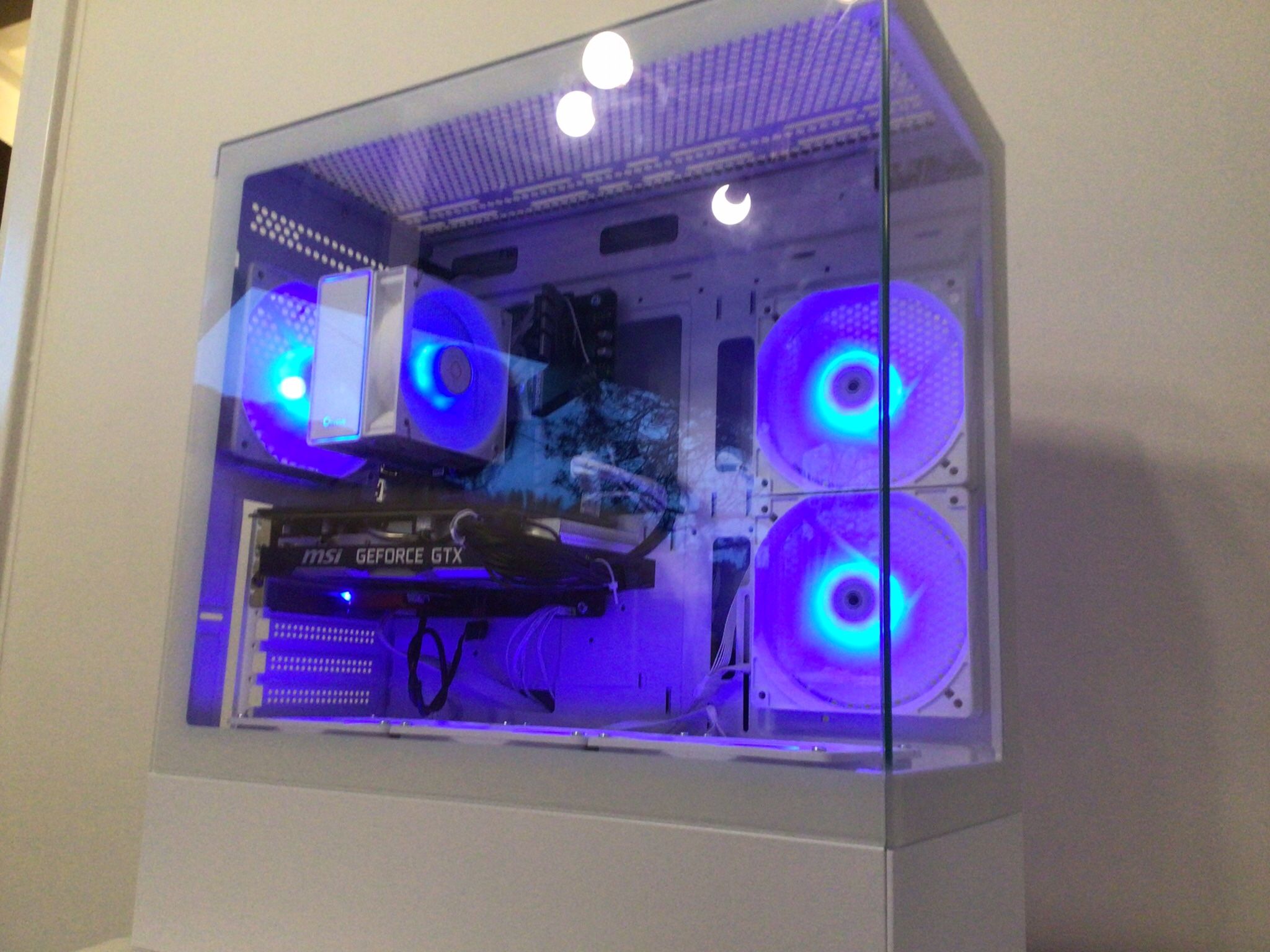 White Gaming Pc (Best Offer!)