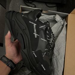 Balenciaga Triple S Size 11