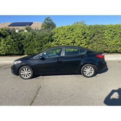 KIA forte, Black 2014 Ford Doors