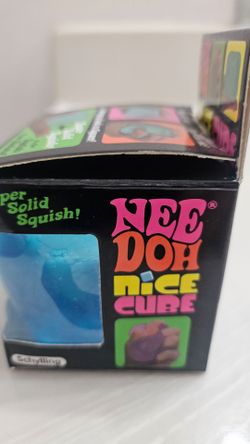Nee-Doh Nice Cube schylling