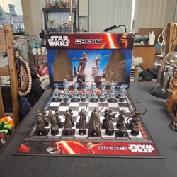 2014 Disney Hasbro Star Wars The Force Awakens Complete Chess Game W/Star Wars Action Figures As Chess Pieces, Box Worn-Chess Set Mint Condition