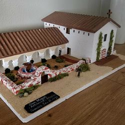 San Miguel arcángel mission model