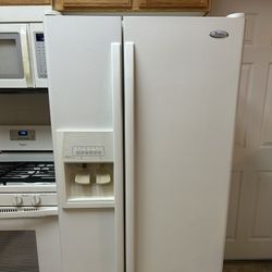 Whirlpool Refrigerator 