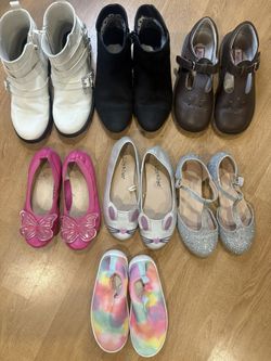 Girls Shoes. Good Condition