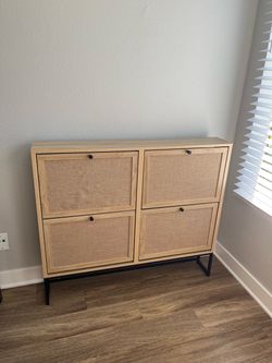 Shoe rack
