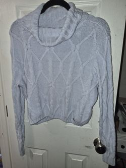 Hollister Brand Cable Knit Sweater