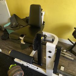 Leg Extension Machine 