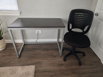 Modern Desk + Office Chair Set – Like New –