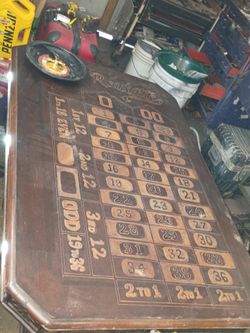 Hand Crafted Roulette Game Table With Lights And Charging Port