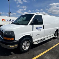 2017 GMC Savana Cargo