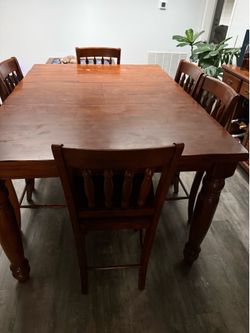 Table, chairs & Banquet