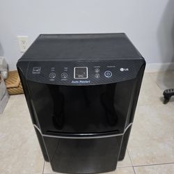 LG dehumidifier