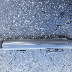 BOBCAT TILT CYLINDER LEFT