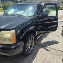 2003 Cadillac Escalade