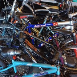 Mountain Bike , BMX Bike And Beach Cruiser