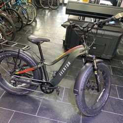 Aventon Adventure E-bike Electric Bicycle 2 Batteries