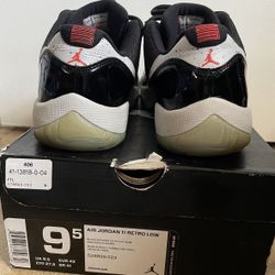 Air Jordan 11 Retro Low Size 9.5