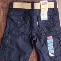 Brand New toddler shorts Levi’s, 4Y