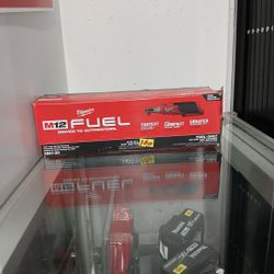 Milwukee New M12 Fuel 3/8 High Speed Ratchet 
