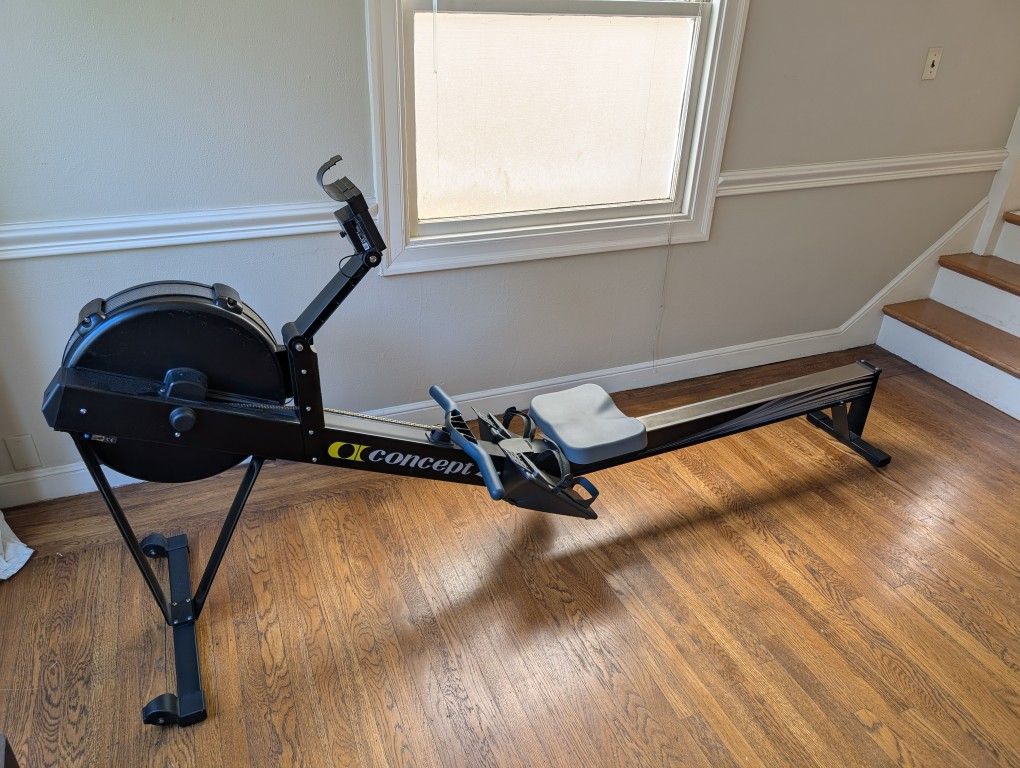 Concept 2 Rowing Machine/Erg Model D black