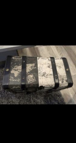 Storage box