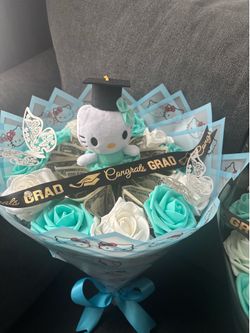 Hello kitty Graduation Bouqet