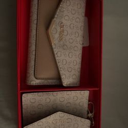 Guess Wallet 