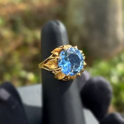 18k solid yellow gold 10 CTW Aquamarine stone ring size 5
