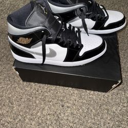 Jordan Retro 1 Mid Se (11.5)