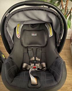CHICCO KEYFIT35 CAR SEAT WITH BASE