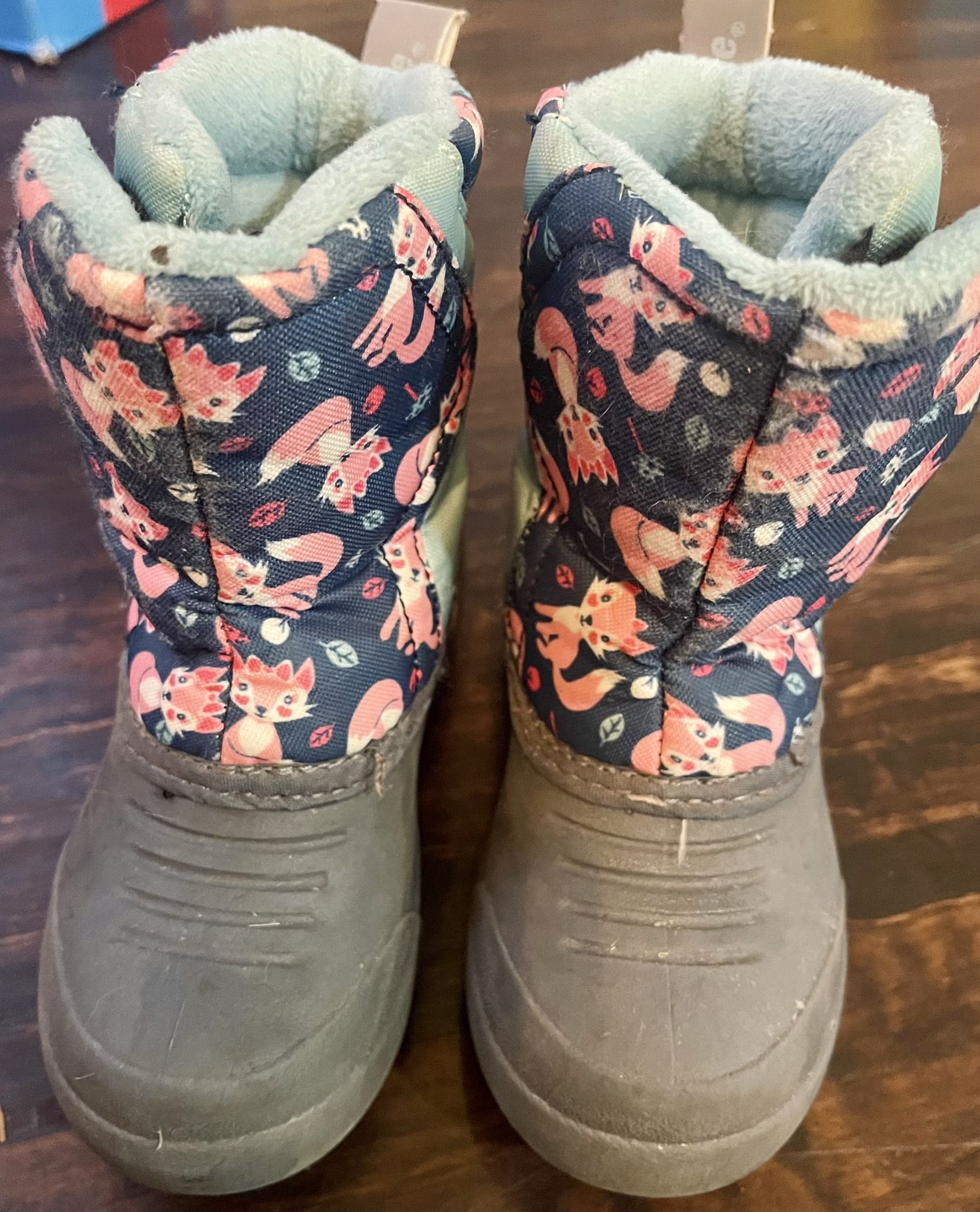 Toddler Snow Boots size 5 for Sale in Poulsbo, WA - OfferUp