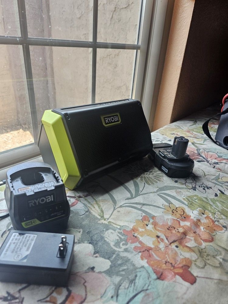 Ryobi Bluetooth Speaker With Battery And Charger