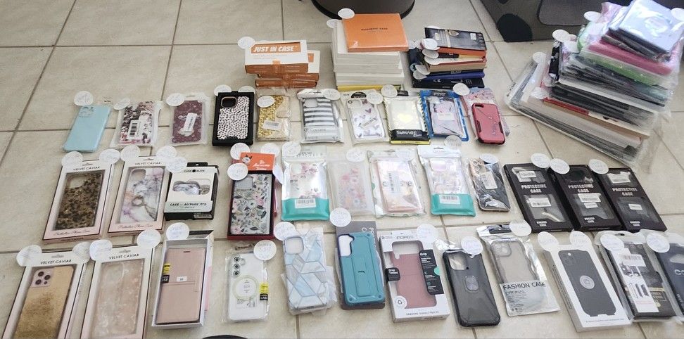 ALL NEW-LOT Phone, Tablet , Laptop case's & Screen Protectors For
Android, Apple ,IPhone ,IPad, Samsung,Motorola. Selling All Together $250