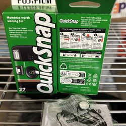 FujifilmQuickSnap One Time Camera with Flash