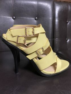 Beautiful Izabella Rue Heels Brand New Size 10