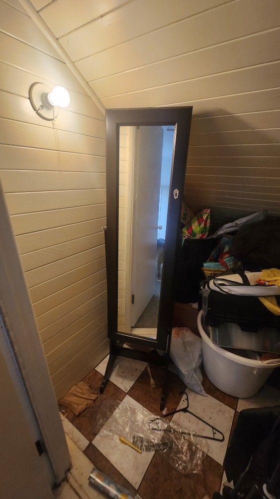 Freestanding Jewelry Armoire With Mirror