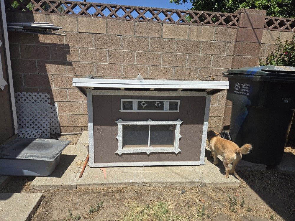Pet Shelter House