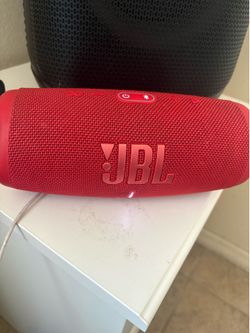 JBL Charge 5