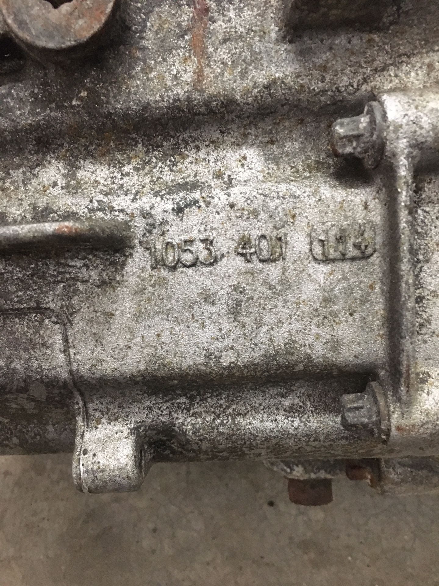 BMW Zf 5 Speed Complet. Out Of My 2000 528 M Sport Shifts Smooth Cluch Plate About 50%