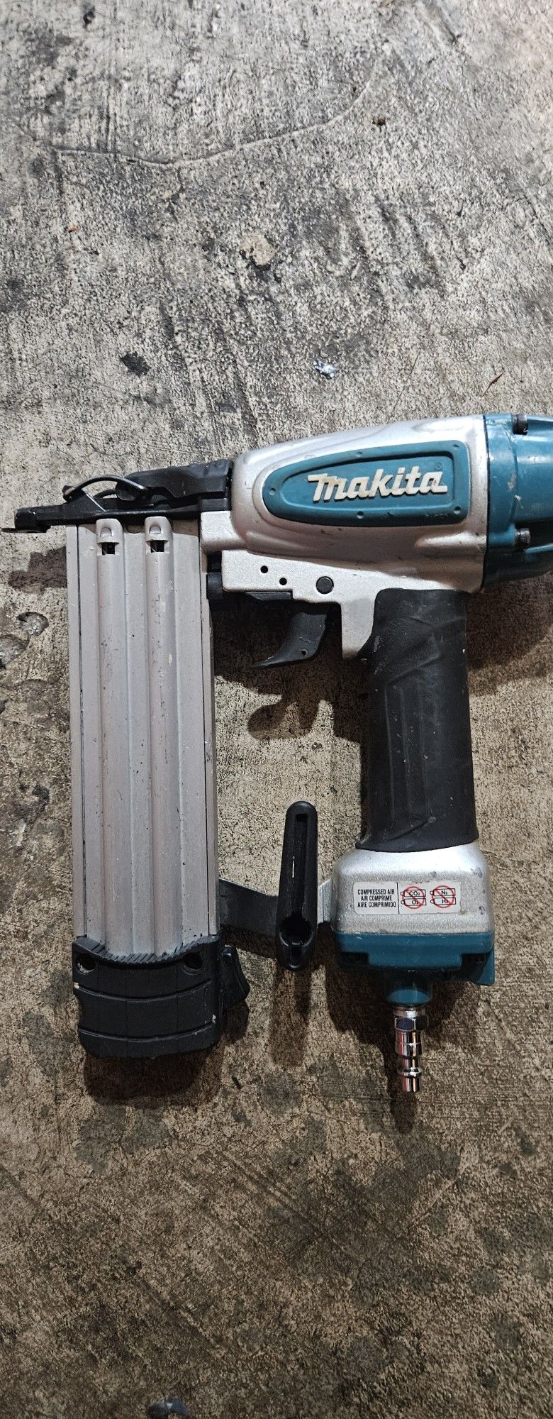 Makita 18-Gauge 2 Inch Finish Nailer 