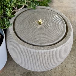 21" large Floor Fountain with LED Lighting - Beige/Neutral color, Cascading Water Effect