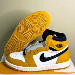 Jordan 1 Retro High OG - Size 8 (Brand New)