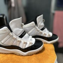 Jordan 11s 1y 