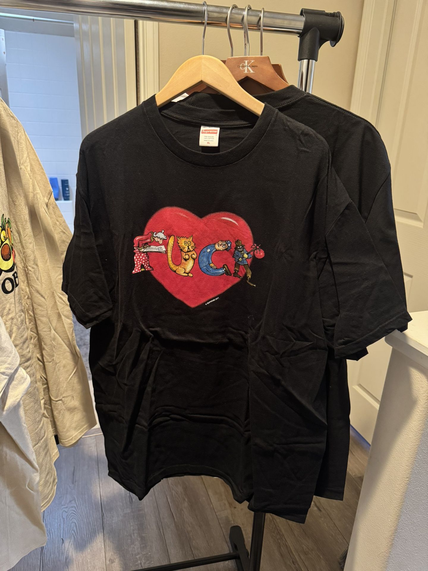 Men’s Supreme Xl Tee Used