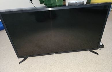 Samsung 32" Smart Flat Screen TV with Stand